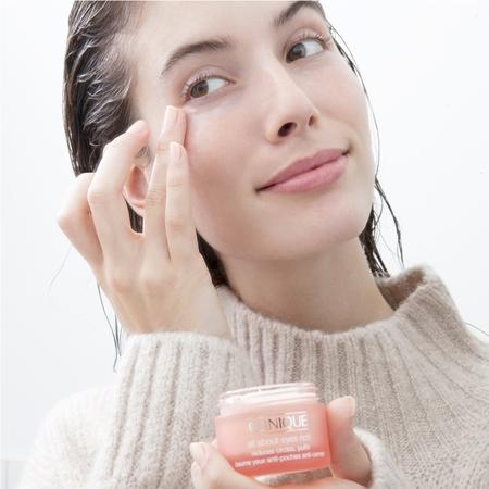 Clinique Clinique All About Eyes™ Rich feuchtigkeitsspendende Augencreme gegen Schwellungen und Augenringe Zeitbegrenzte Promotion