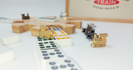 spieleoffensive Mexican Train in Holzbox Bis zu 50% Rabatt