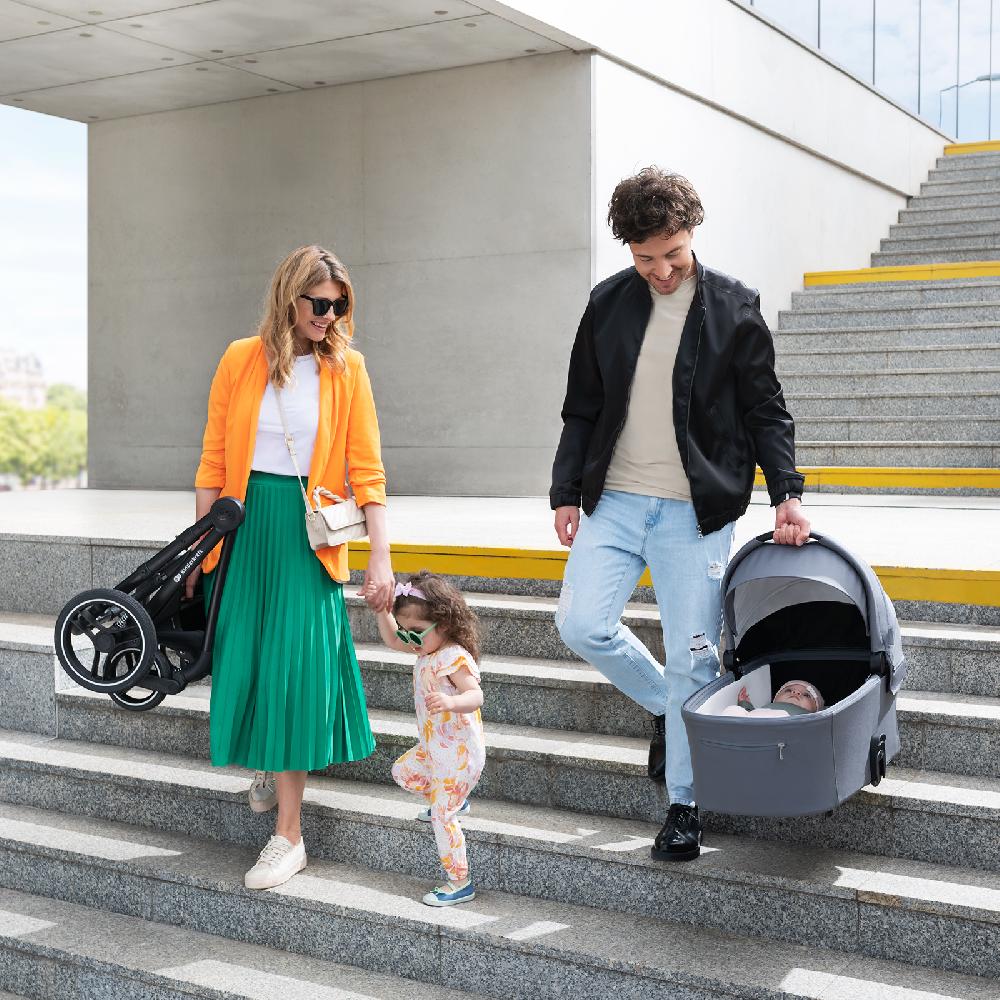 babymarkt Kombikinderwagen NEA 2 in 1 midnight black Tiefpreis