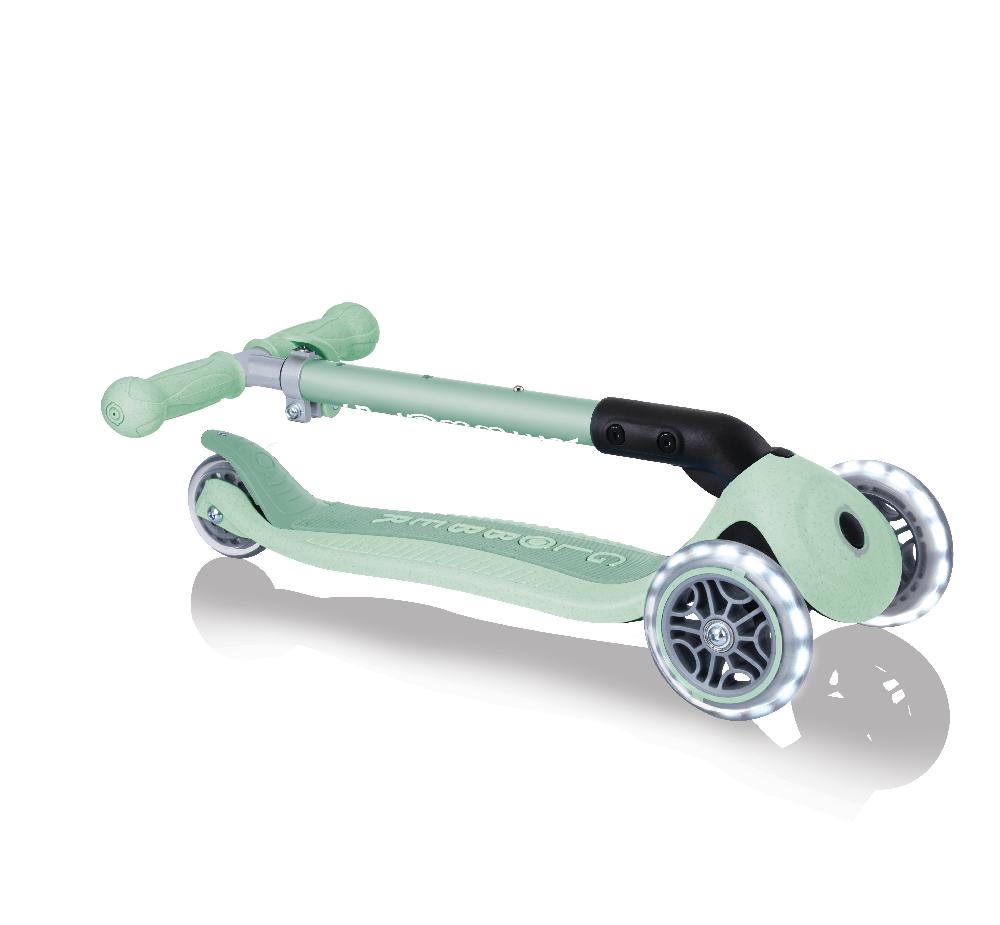 babymarkt Junior Faltbarer Scooter Lights Eco pistazie Bestseller