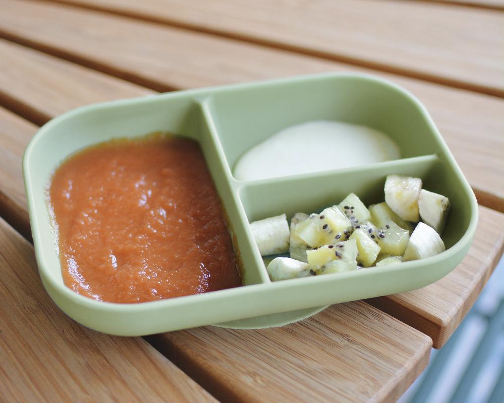 babymarkt Silikonteller mit Saugnapf Unterteilt salbeigrün Super Sparpreis