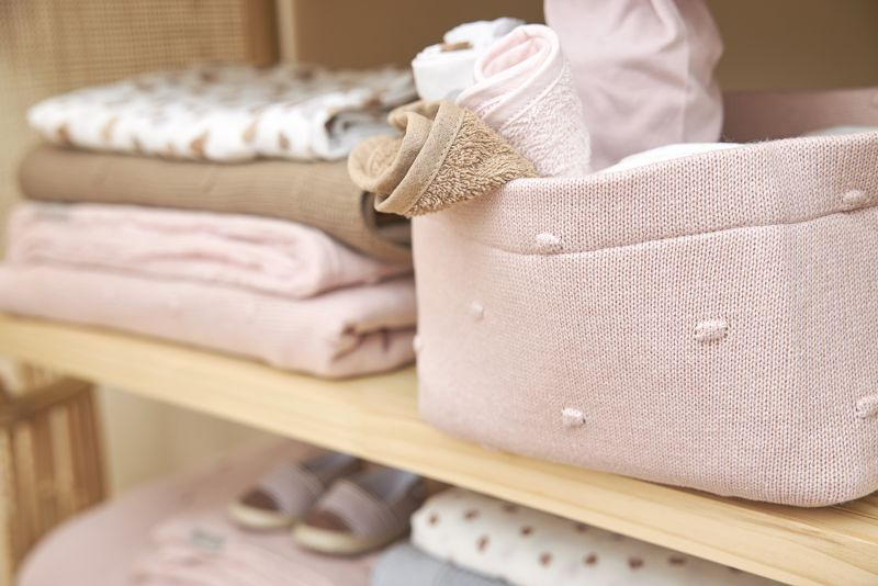 babymarkt Wickeltischkörbchen klein Knots Soft Pink Nur für heute