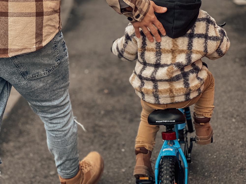 babymarkt Kinderfahrrad 12" mit Stützräder blau-schwarz Limitierter Zeitrabatt