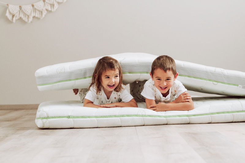 babyonlineshop Träumeland Waldduft Matratze 120 x 200 cm Heißer Verkauf